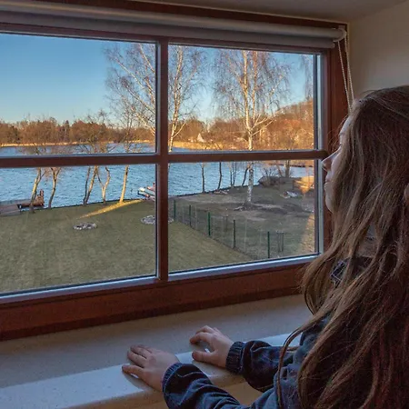 度假居 Mazurski Dom Nad Jeziorem *